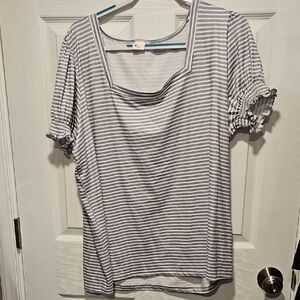 Stylish Striped Short Sleeve Top - Gray and White
